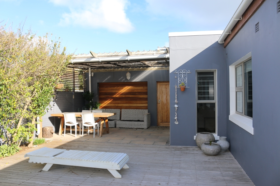 To Let 3 Bedroom Property for Rent in Kommetjie Western Cape